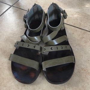 Vegan Leather Blowfish Sandals